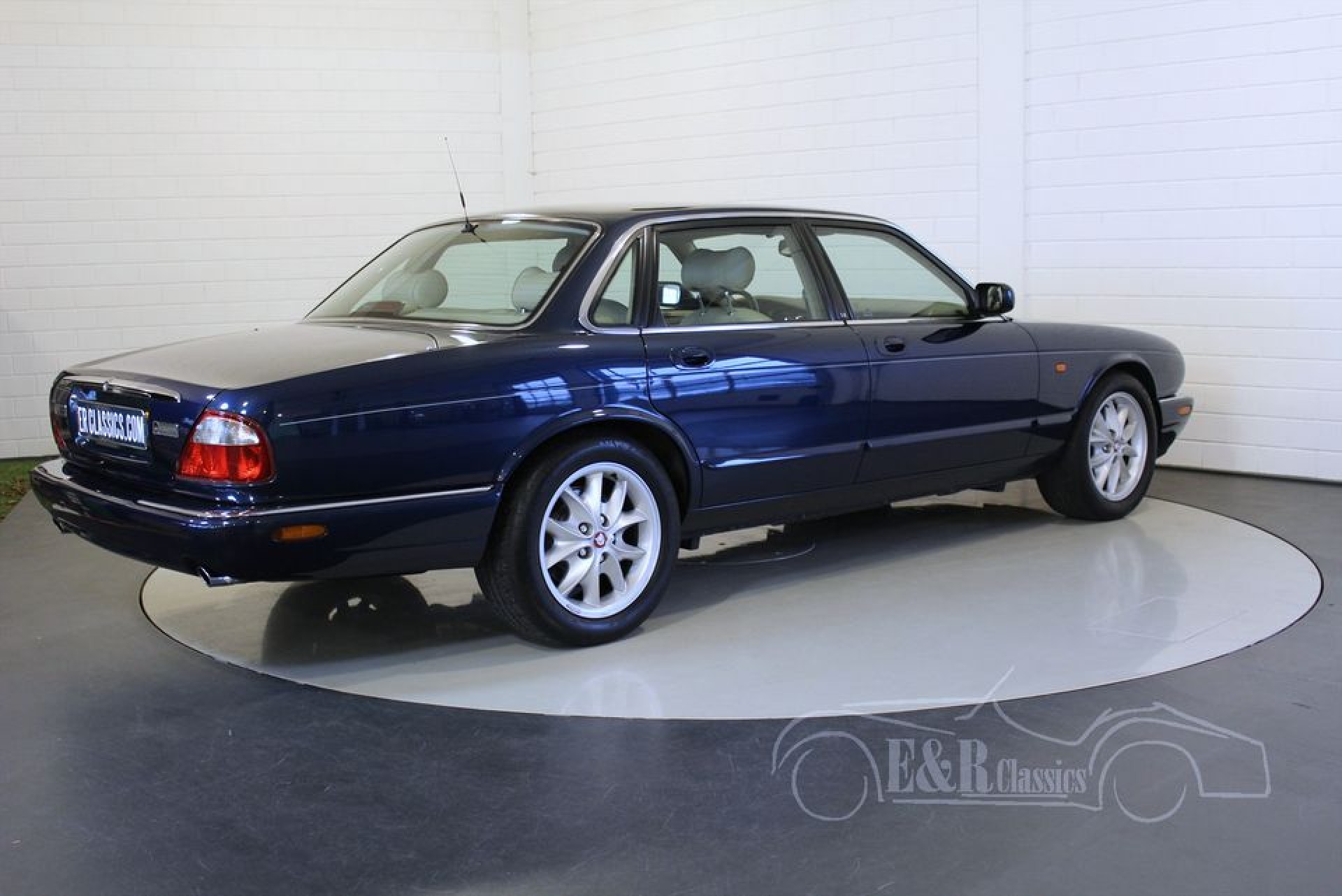 jaguar xj8 executive 1998 224 vendre 224 erclassics jaguar xj8 executive 1998 224 vendre 224 erclassics
