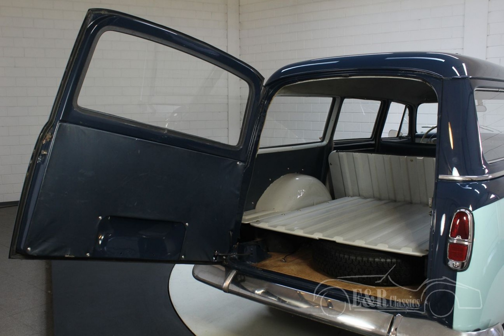 Peugeot 403 Commerciale 1959 Modèle rare à vendre chez