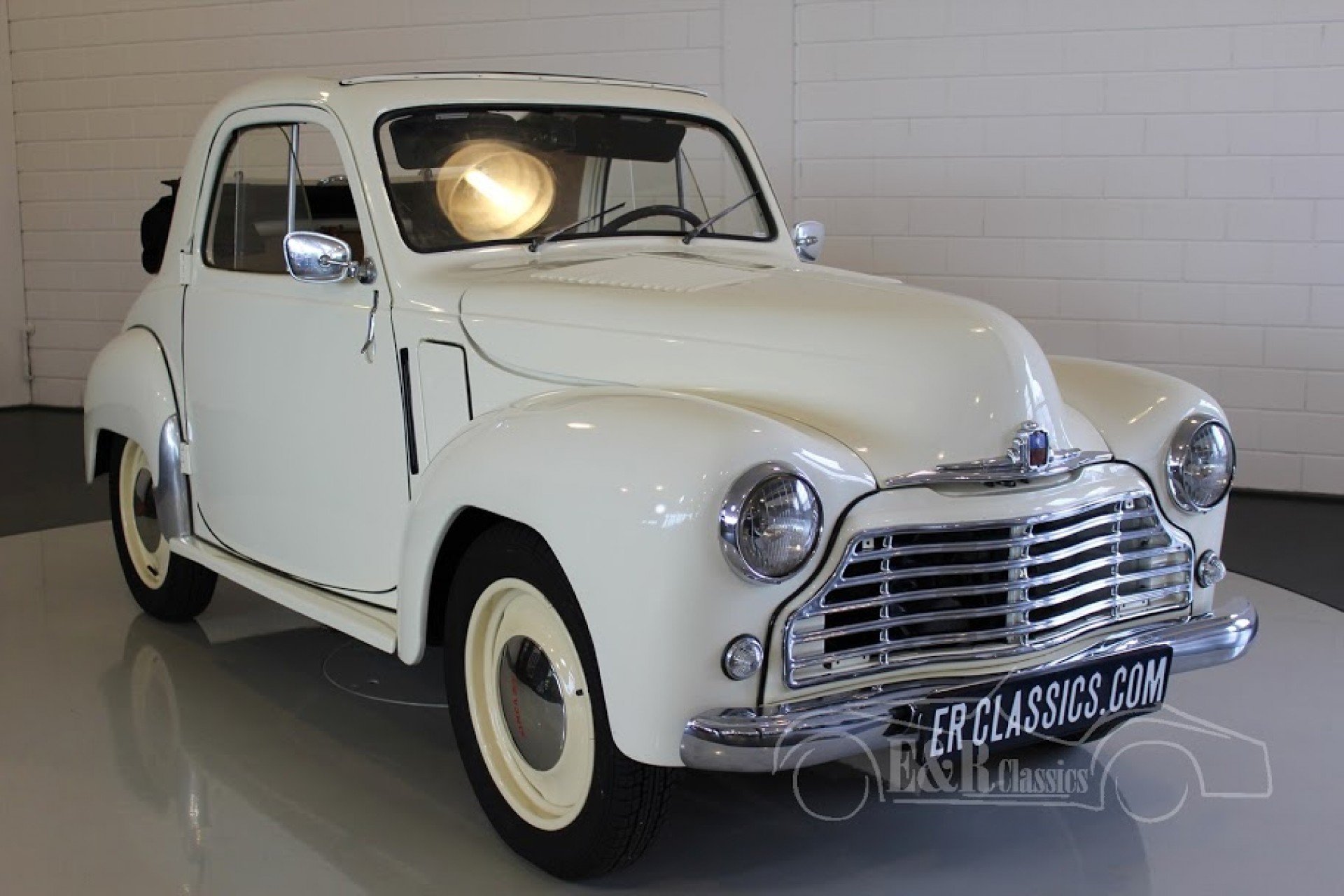 Simca voitures anciennes de collection a E & R Classic Cars!