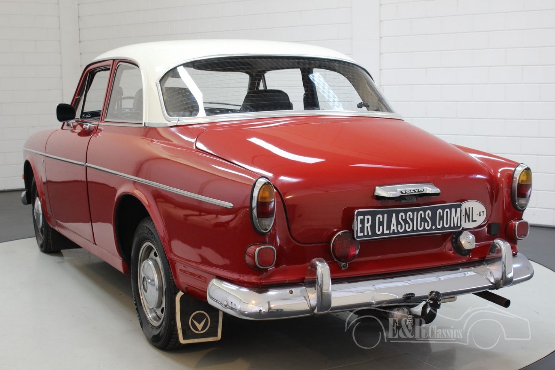 https://www.erclassics.fr/media/catalog/product/cache/3/thumbnail/1920x/17f82f742ffe127f42dca9de82fb58b1/v/o/volvo-amazon-1967-v8734-049.jpg